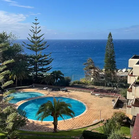 Sunset Paradise, Funchal: Sounds Of The Sea Apartment Funchal (Madeira)